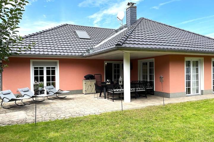 Villa für 5 Personen, mit Garten und Balkon in Senftenberg - 4