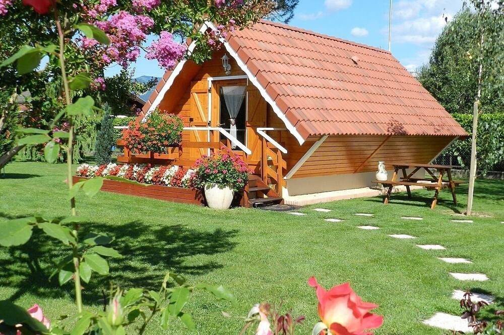 Chalet Gîte Les Tourtereeaux (Levercors) in Saint-Just-de-Claix, Parc naturel régional du Vercors