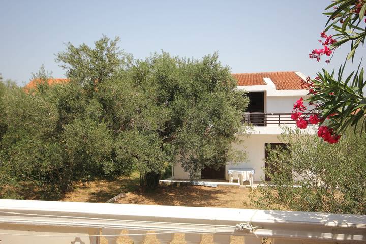 Ferienwohnung für 5 Personen, mit Balkon/Terrasse in Tkon