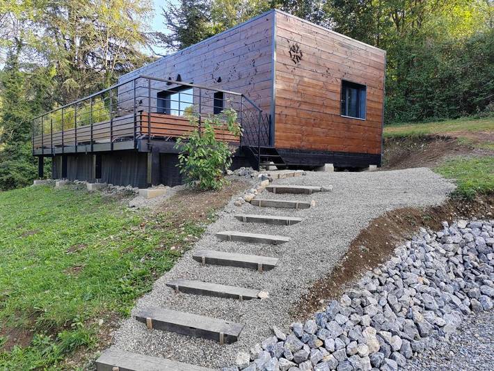 Gîte pour 4 personnes, avec terrasse et vue, adapté aux familles à Barbazan
