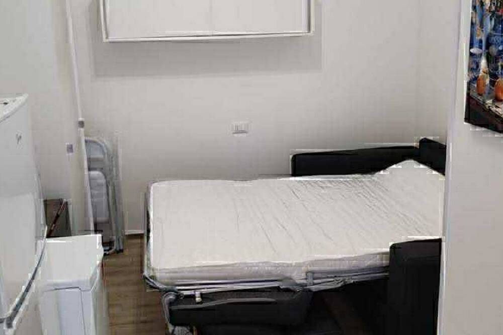 Hel leilighet, One-room/mini-apartment in Sperlonga. in Sperlonga, Provinsen Latina