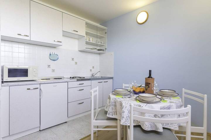 Appartement entier, One-Bedroom E2 with Balcony in Tar in Tar (Croatia), Tar-Vabriga