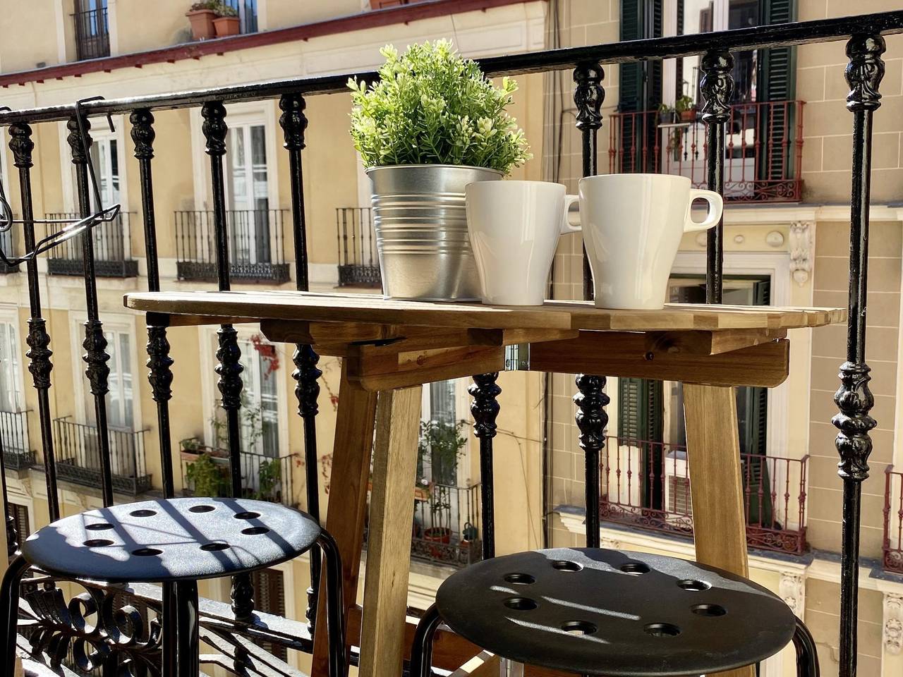 Entire studio, Charming Vaverde Malasaña - Cozy Apartment in Centro (Madrid), Madrid