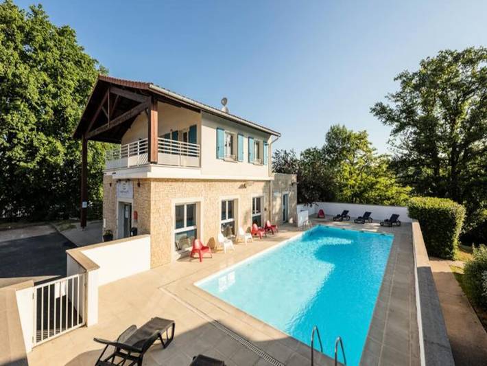 Gîte pour 6 personnes, avec piscine, animaux acceptés à Lissieu - 3