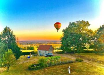 Gîte pour 6 personnes, avec terrasse et jardin à La Motte-Saint-Jean