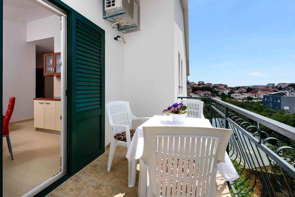 Cały apartament, Apartament w Seget Vranjica z Widok na morze, balkon, Klimatyzacja, Wifi (5142-3) in Seget Vranjica, Żupania splicko-dalmatyńska