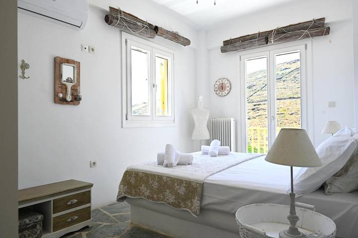 Location de vacances pour 8 personnes, avec vue ainsi que jardin et terrasse, animaux acceptés dans Κανάλα - 2