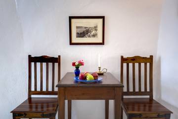 Villa for 2 People in Ormos Ammoudiou, Oia, Photo 4