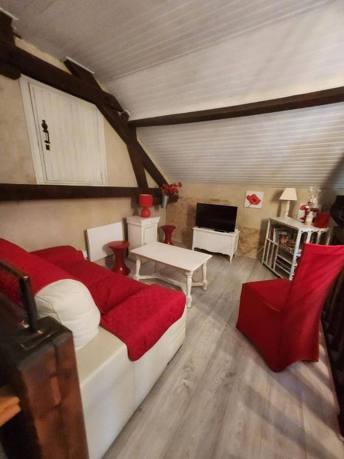 Appartement de vacances pour 6 personnes, avec vue ainsi que piscine et jardin
