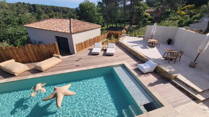 Chambre d’hôte pour 2 personnes, avec terrasse et jardin ainsi que piscine et jacuzzi à La Roque-d'Anthéron - 2