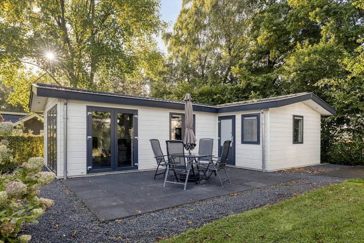Vakantiewoning voor 4 personen, with terras and zwembad as well as tuin, kindvriendelijk in Lichtenvoorde