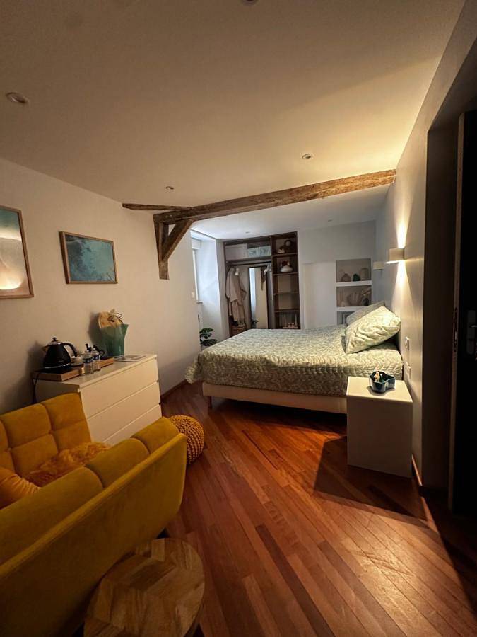 Cottage pour 2 personnes, avec terrasse dans Domagné