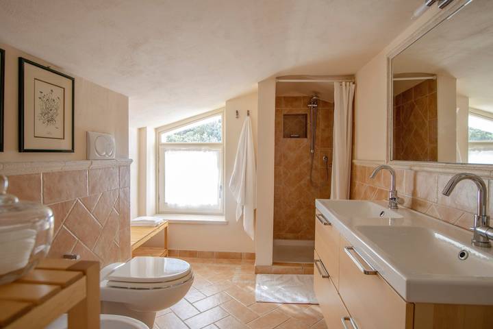 Appartamento intero, Appartamento "Villa Stauder" con vista mare, Wi-Fi e aria condizionata in Genzano di Roma, Castelli Romani