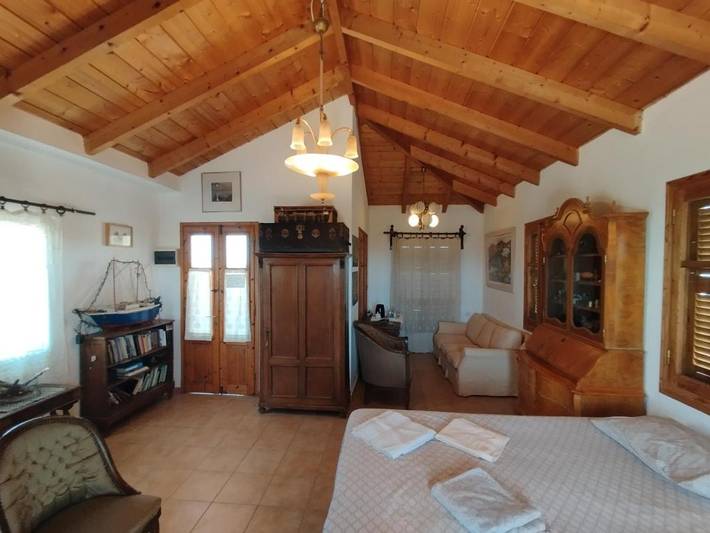 Maison d’hôte pour 2 personnes, avec balcon ainsi que vue et jardin dans Égine - 2