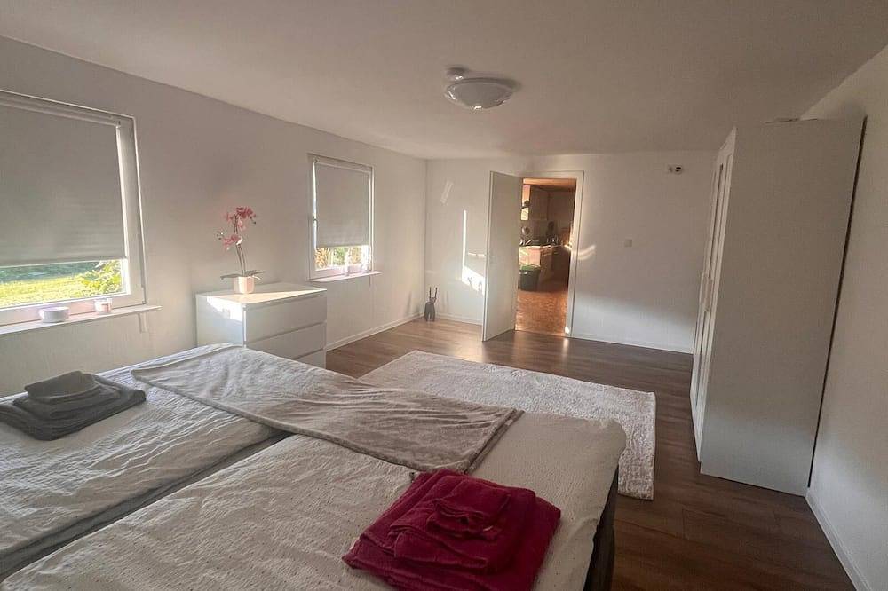 Ganze Wohnung, Romantisches Ferienhäuschen  Haustierfreundlich! in Bad Wildungen, Waldecker Land