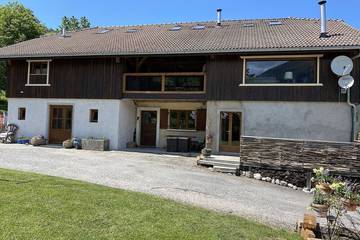 Location de vacances pour 12 personnes, avec jardin, animaux acceptés à Vacheresse