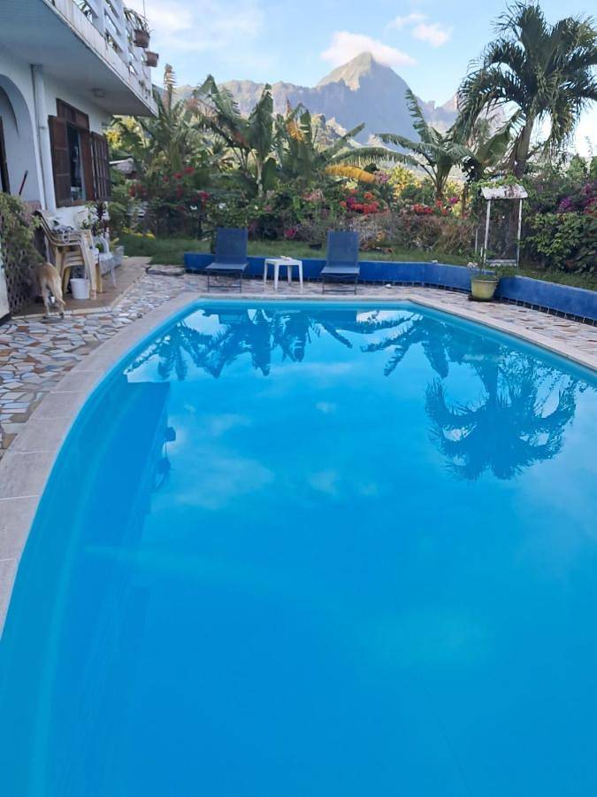 Appartement de vacances pour 2 personnes, avec piscine ainsi que jardin et vue