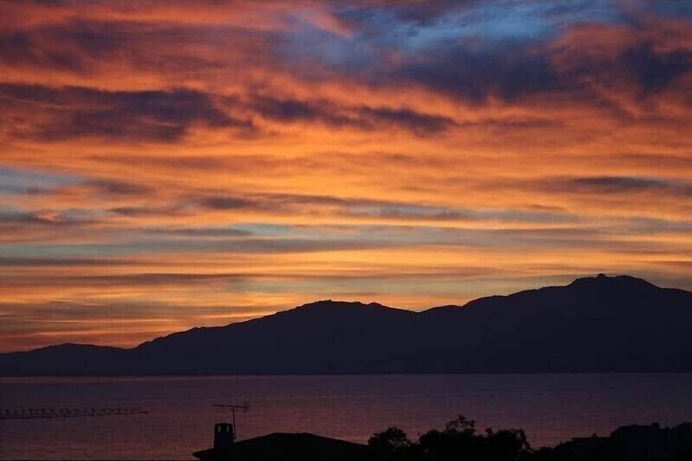 Ganze Wohnung, Porticcio Albitreccia 
Terrace sea view in Albitreccia, Ajaccio und Umgebung