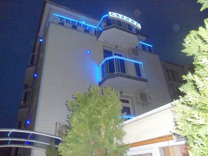 Maison d’hôte pour 2 personnes, avec terrasse ainsi que vue et jardin