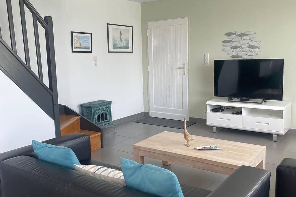 Beautiful Sea View House. Close To The Beach and coastal paths in Primelin, Côte de Cornouaille