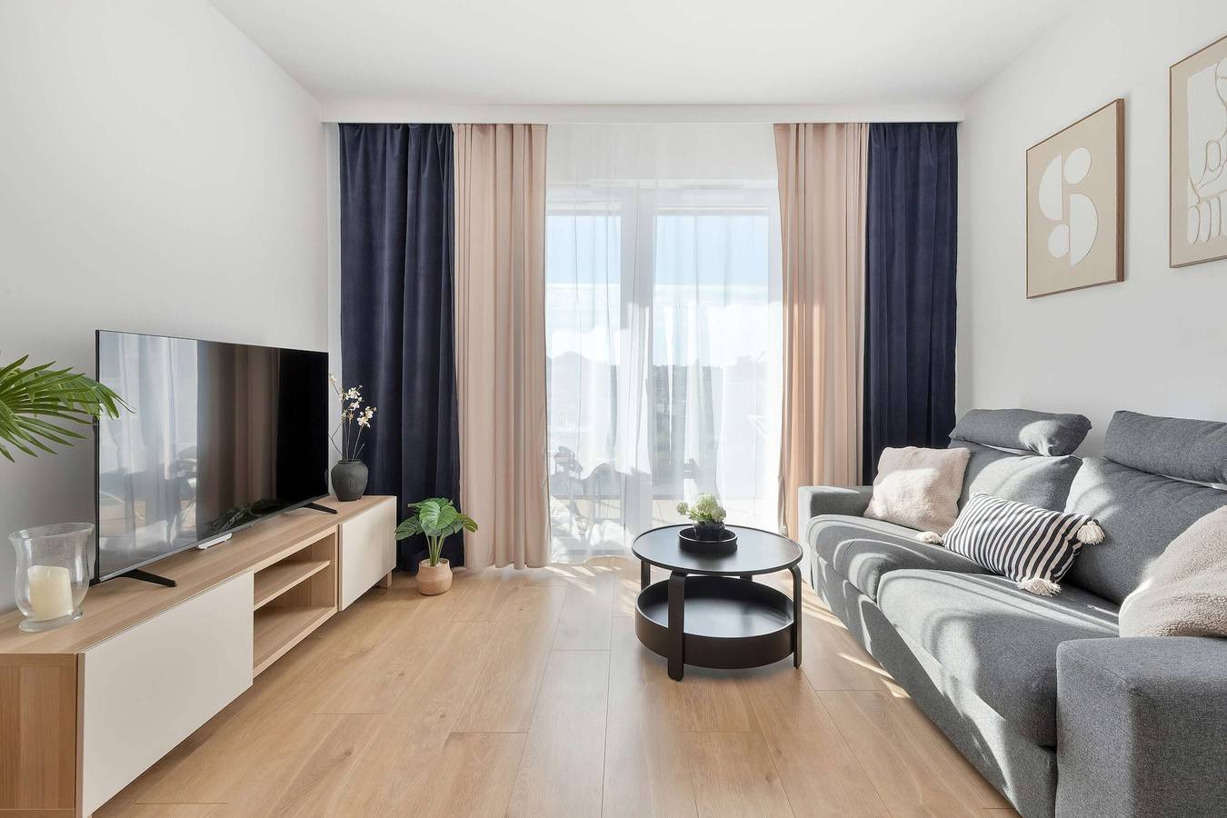 Appartement entier, Stylish Apartment with Parking | Balcony | Surrounded by Nature in Mały Kack, Gdynia