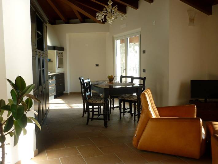 Ganze Wohnung, Ello Apartment für Seeabenteuer in Vello (Marone), Gemeinde Marone