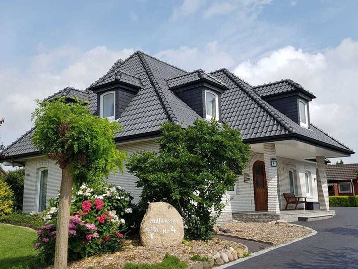 Ferienhaus für 6 Personen, mit Terrasse und Garten in Bunde