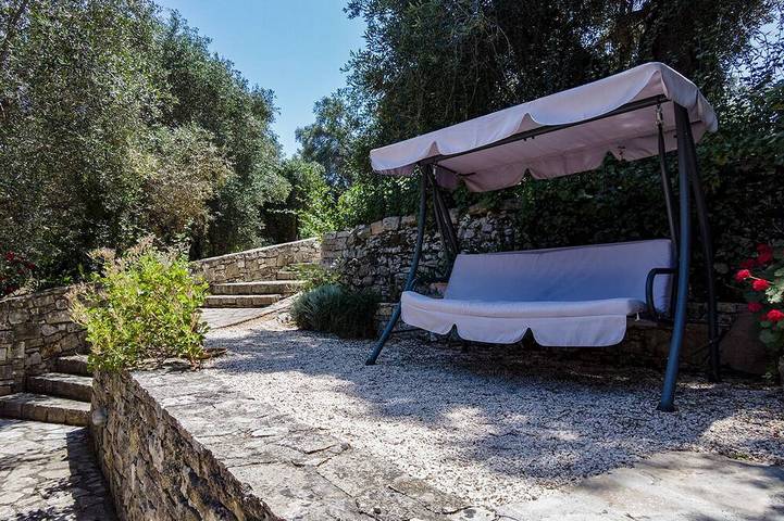 Διαμερίσματα διακοπών για 4 άτομα, με κήπο στα Μπογδανάτικα