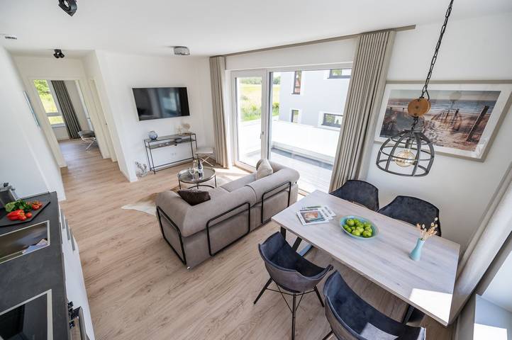 Ferienwohnung für 2 Personen, mit Balkon und Pool sowie Sauna und Ausblick in Lohme