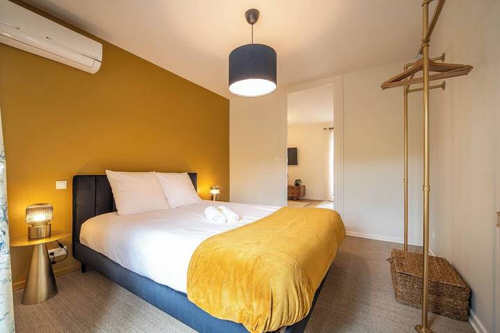 Château pour 4 personnes, avec jardin dans Saône-et-Loire - 2