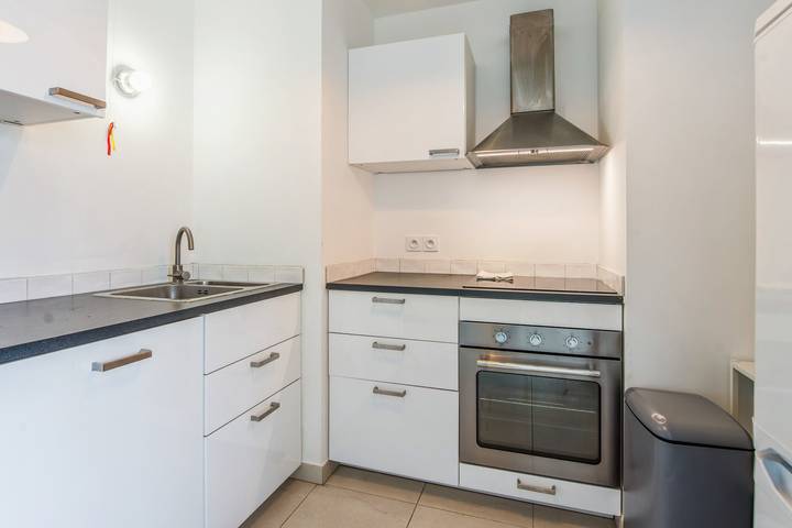 Gîte pour 4 personnes, avec balcon, animaux acceptés dans Plage de Juan-les-Pins - 4