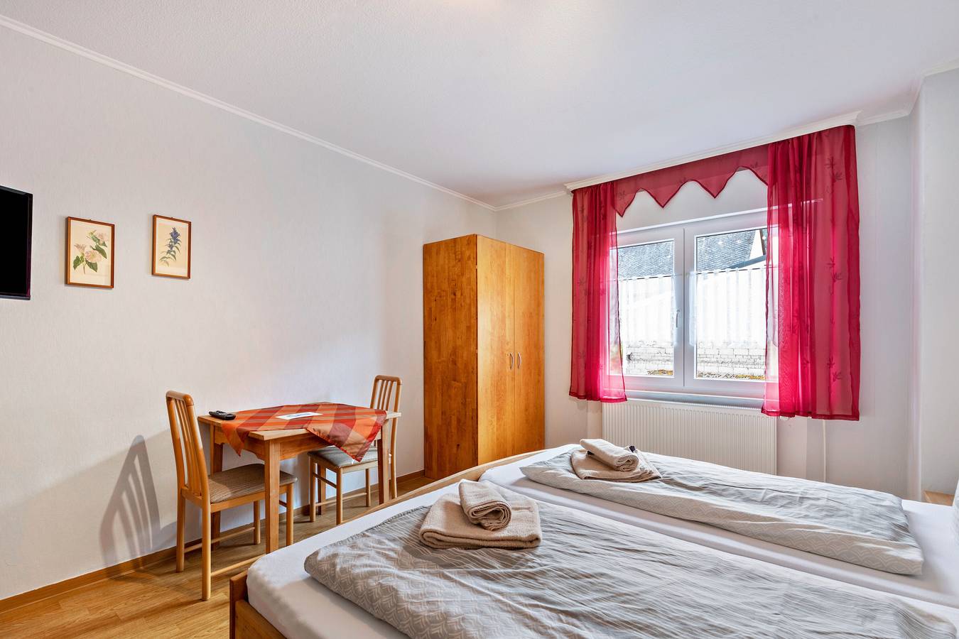 Gästezimmer Bruno Zimmer 2 mit Wlan in Bremm, Cochem-Zell