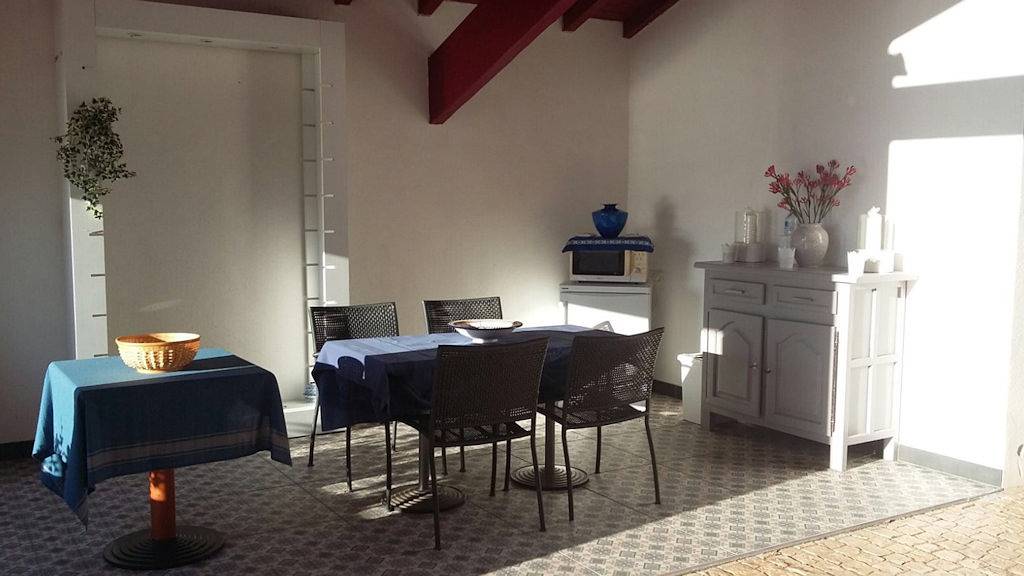 Katalin Gorri Etxea Chambres d'hôtes - Péonia in Halsou, Région de Bayonne