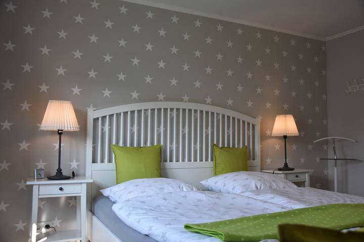 Ferienhaus für 4 Personen, mit Balkon und Garten in Grube