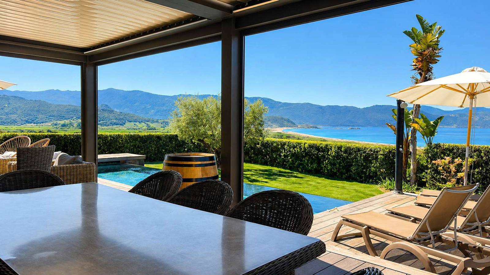 Villa Riposu  Jacuzzi  Pool  Beach Access on Foot in Sagone, Coggia