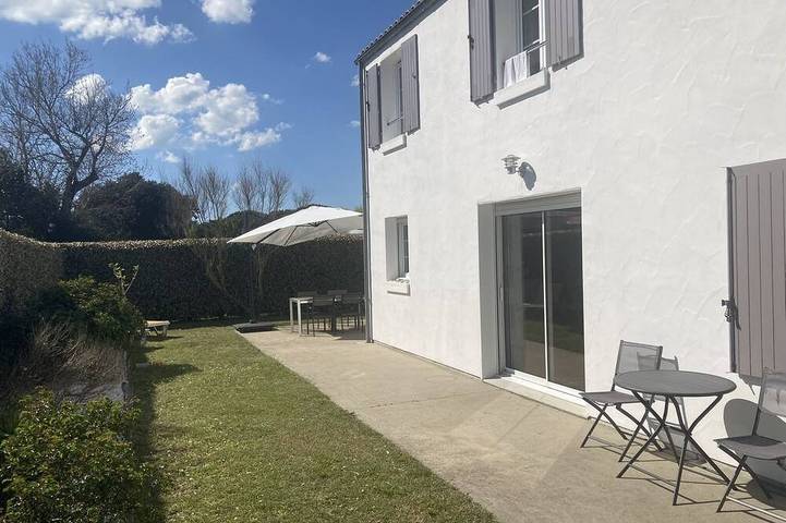 Location de vacances pour 6 personnes, avec jardin et terrasse sur l' Île d'Oléron
