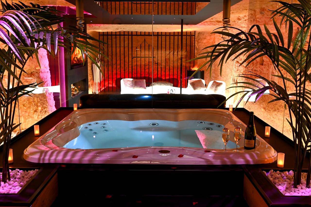 Omira - Nuits d'exception & spa in Tours, Région de Tours