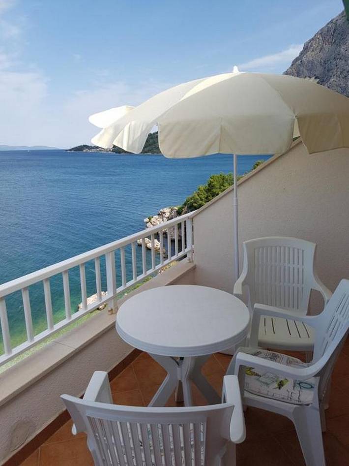 Apartament wakacyjny dla 4 osób, z Widok na ocean i Balkon oraz Ogród w Drašnice