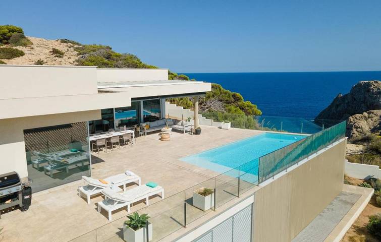 Ferienhaus für 6 Personen, mit Terrasse und Pool in Cala Ratjada