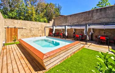 Cottage pour 4 personnes, avec piscine à Saint-Chinian