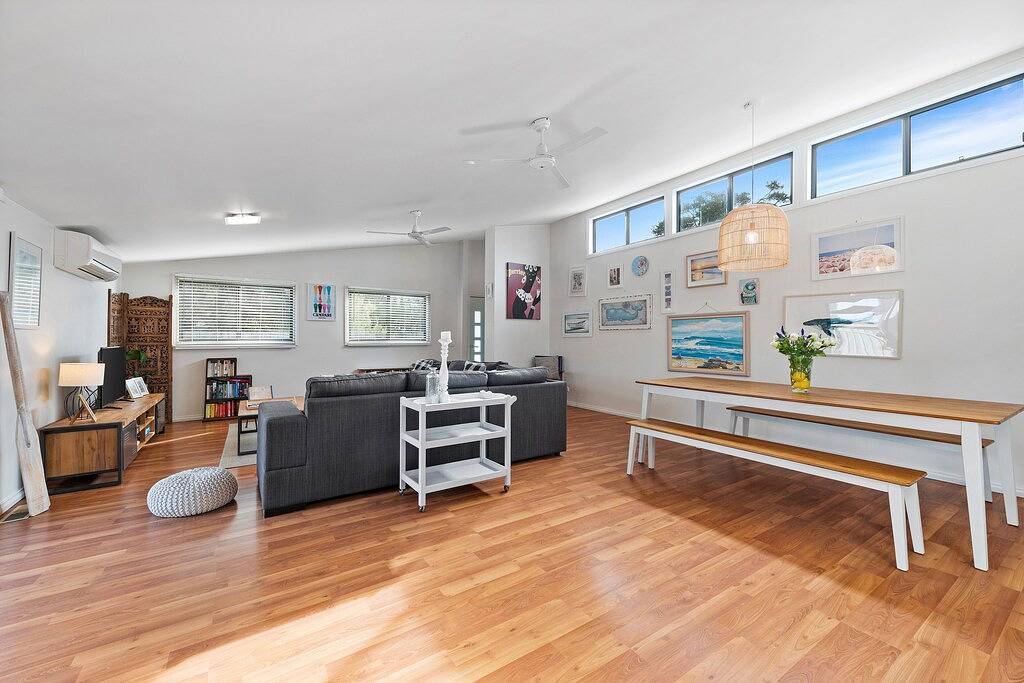 Holiday Home for 8 People in Blairgowrie, Mornington Peninsula