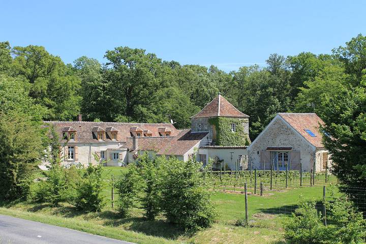 Gîte pour 4 personnes, avec vue sur le lac ainsi que terrasse et jardin à La Chapelle-Rablais - 2