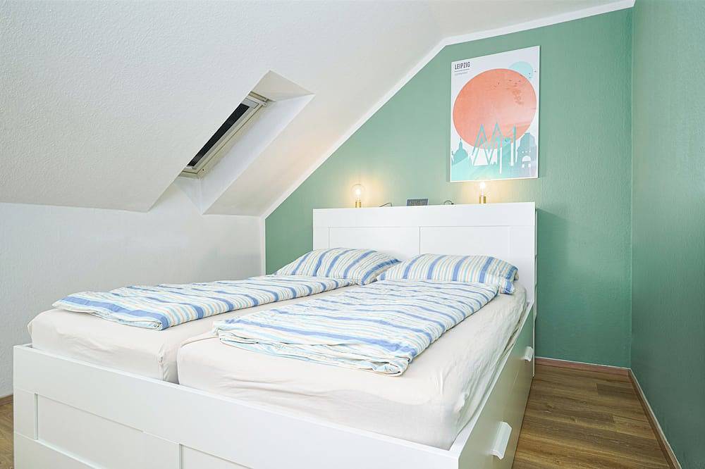 Ganze Wohnung, Gemütliche Dach-Wohnung – zentrale Lage & Netflix & Parkplatz in Leipzig, Leipzig und Umgebung