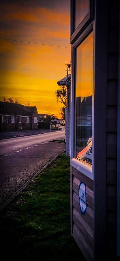 Mobile Home in Selsey, West Sussex