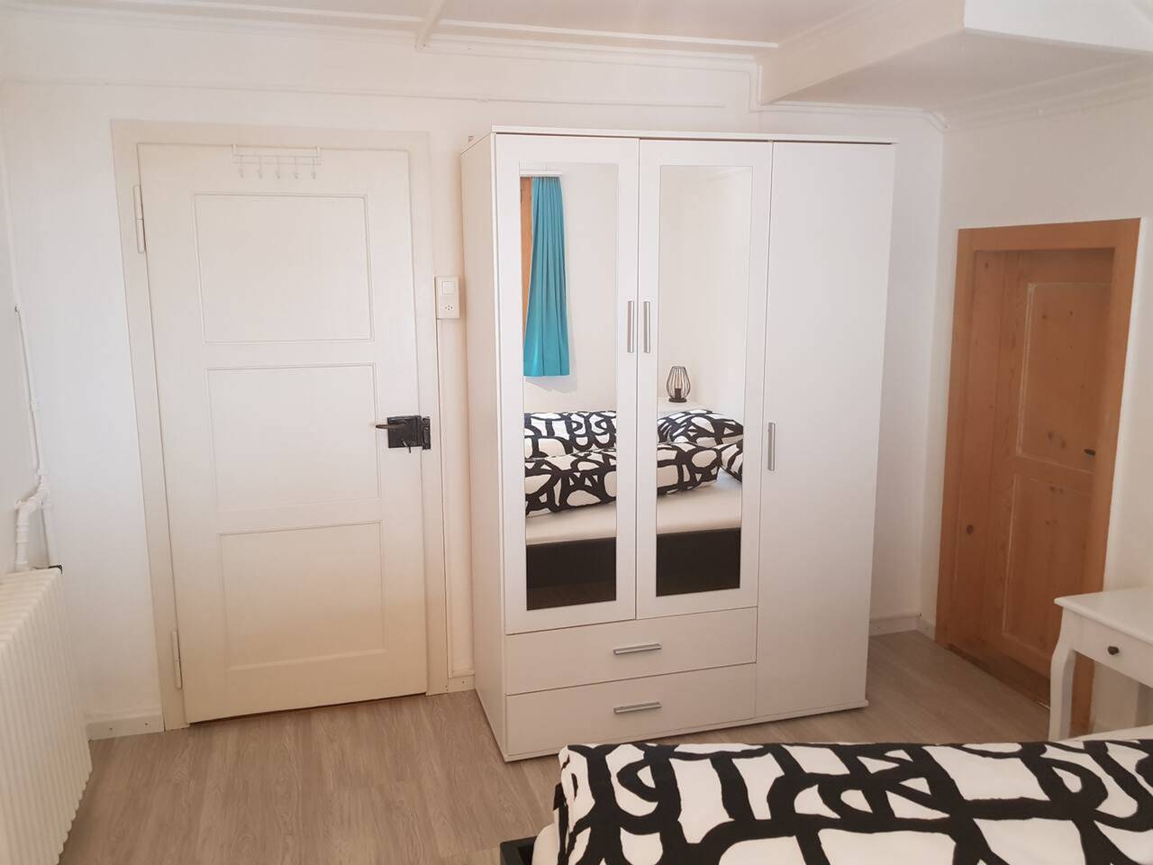 Geheel vakantieappartement, Vakantieappartement voor 4 personen met tuin in Brigels, Alpenarena (Flims/Laax & omgeving)