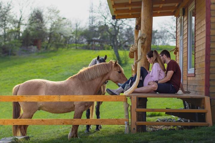 Camping für 4 Personen, mit Garten und Ausblick sowie Sauna und Kinderpool in Tschechien