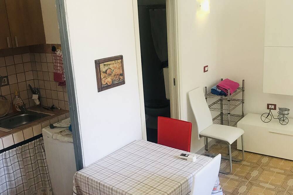 Appartamento intero, P4T Studio city center old town Duomo-Portp4T Monolocale nel centro città Duomo in Brindisi, Salento