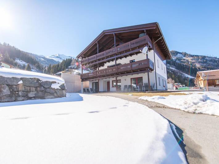 Hütte für 10 Personen, mit Garten und Balkon in Rauris