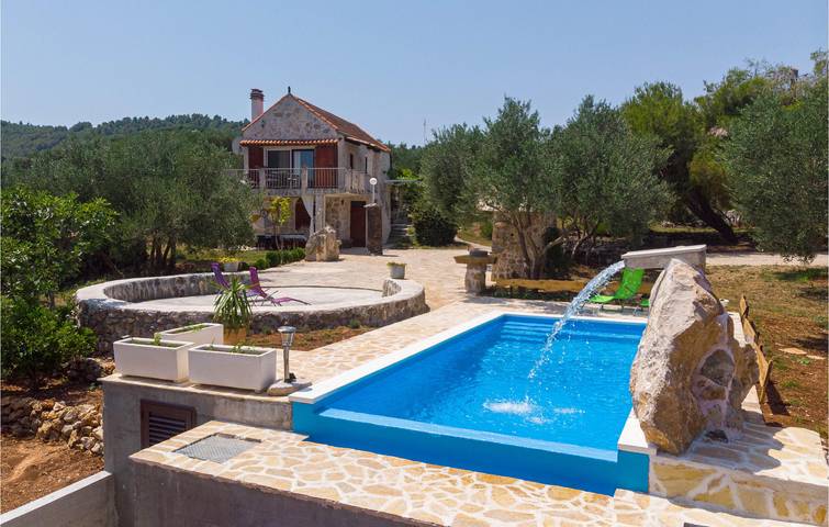 Reizende 2-Zimmer-Wohnung mit Pool, Terrasse und nur 1 km vom Strand entfernt in Ston, Dubrovnik-Neretva