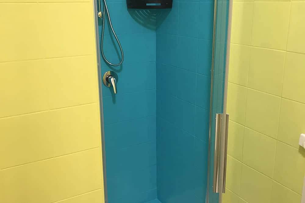 Downtown villa very close to Fs station, airport and port, restaurants in Brindisi, Salento